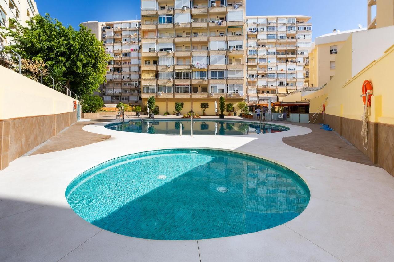 Ver7 - Estudio, Wifi, Fire Stick Amazon, Terraza, Vistas Al Mar, Piscina Torremolinos Luaran gambar