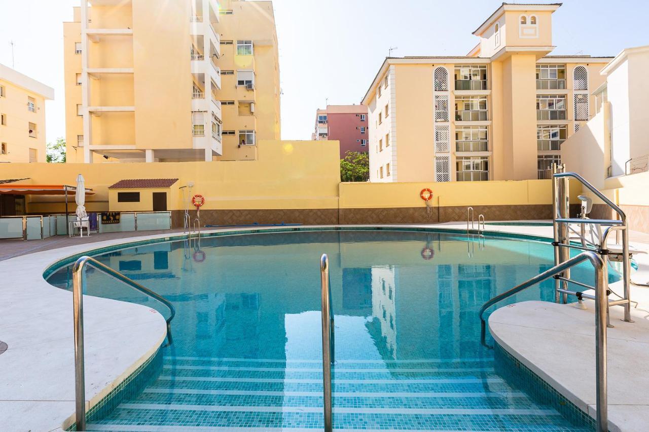Ver7 - Estudio, Wifi, Fire Stick Amazon, Terraza, Vistas Al Mar, Piscina Torremolinos Luaran gambar