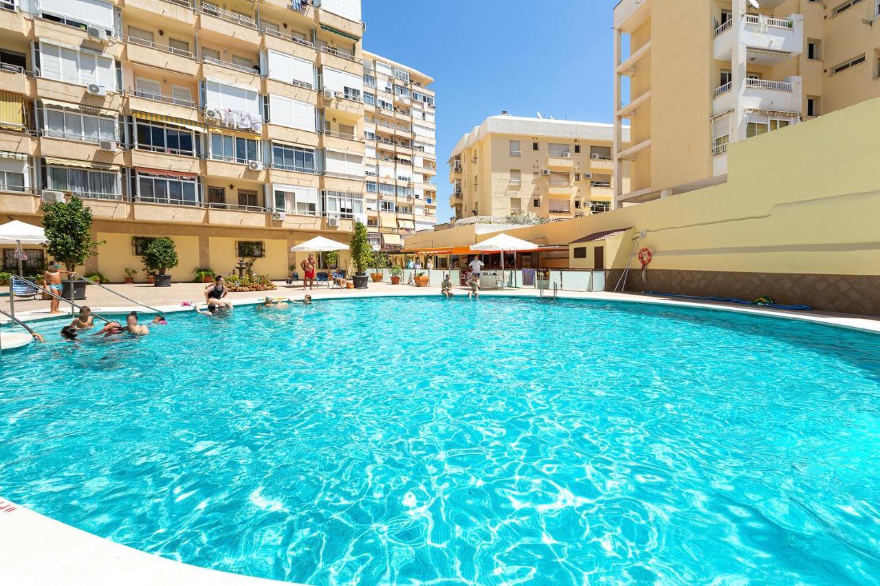 Ver7 - Estudio, Wifi, Fire Stick Amazon, Terraza, Vistas Al Mar, Piscina Torremolinos Luaran gambar